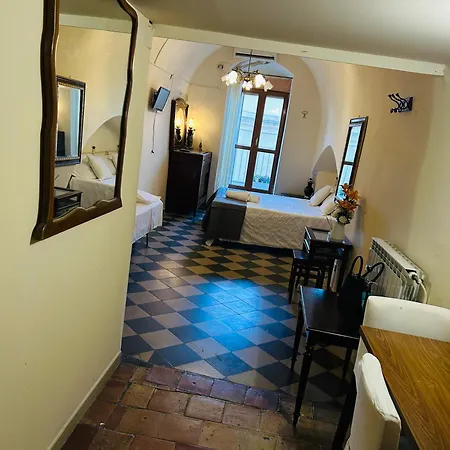 Porta Nei Sassi